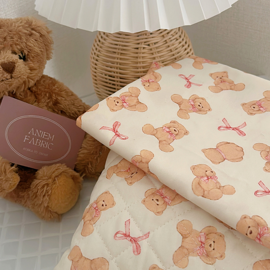 【即納】ribbon teddy quilting / くま / テディベア / リボン / キルティング / コットン［QU028］