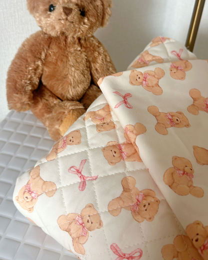 【即納】ribbon teddy quilting / くま / テディベア / リボン / キルティング / コットン［QU028］