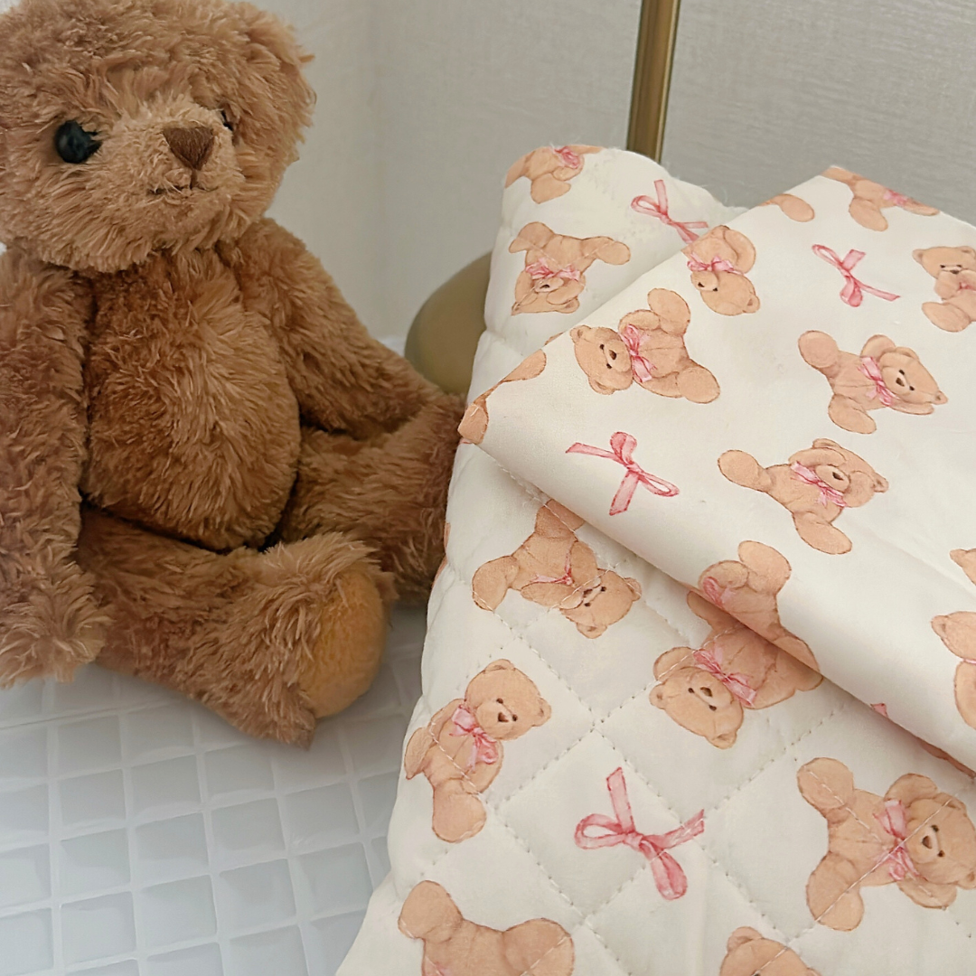 【即納】ribbon teddy quilting / くま / テディベア / リボン / キルティング / コットン［QU028］