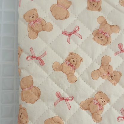 【即納】ribbon teddy quilting / くま / テディベア / リボン / キルティング / コットン［QU028］