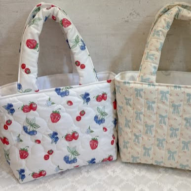 【即納】yogurt berry quilting / イチゴ / キルティング［QU025］