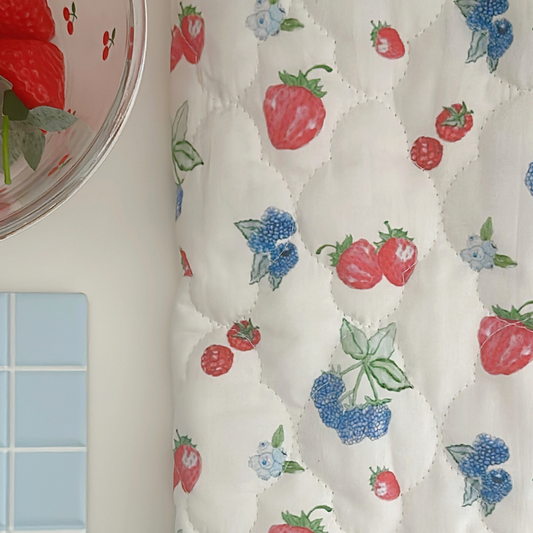 【即納】yogurt berry quilting / イチゴ / キルティング［QU025］