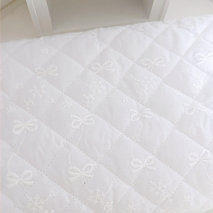 【新作SALE中】pure white ribbon quilting  / リボン / 刺繍 / キルティング［QU046］