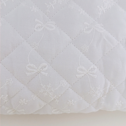 【新作SALE中】pure white ribbon quilting  / リボン / 刺繍 / キルティング［QU046］