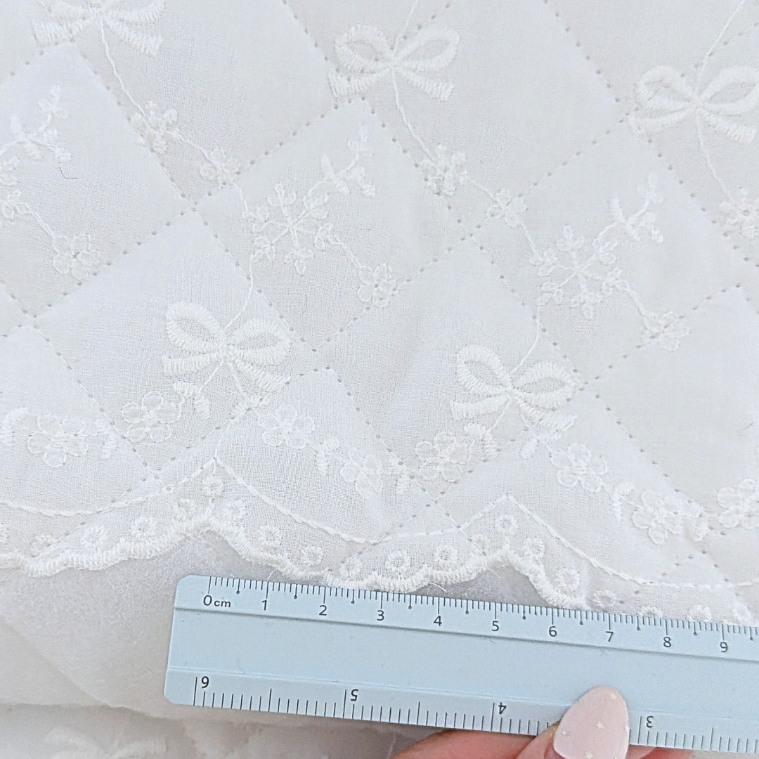 【新作SALE中】pure white ribbon quilting  / リボン / 刺繍 / キルティング［QU046］