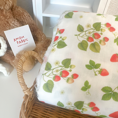 【即納】strawberry in the forest garze / いちご / ガーゼ / コットン［CO036］